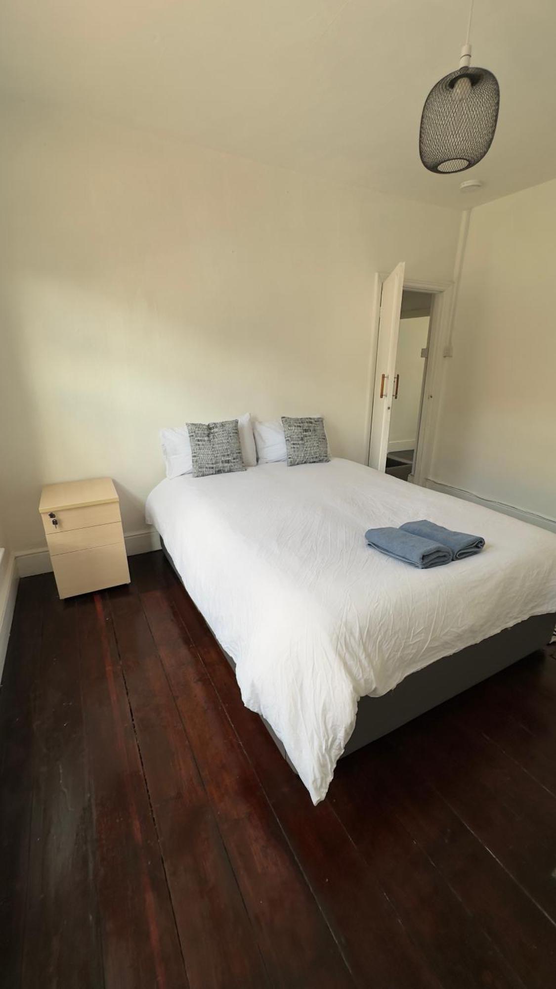 Spacious 3 Bristol